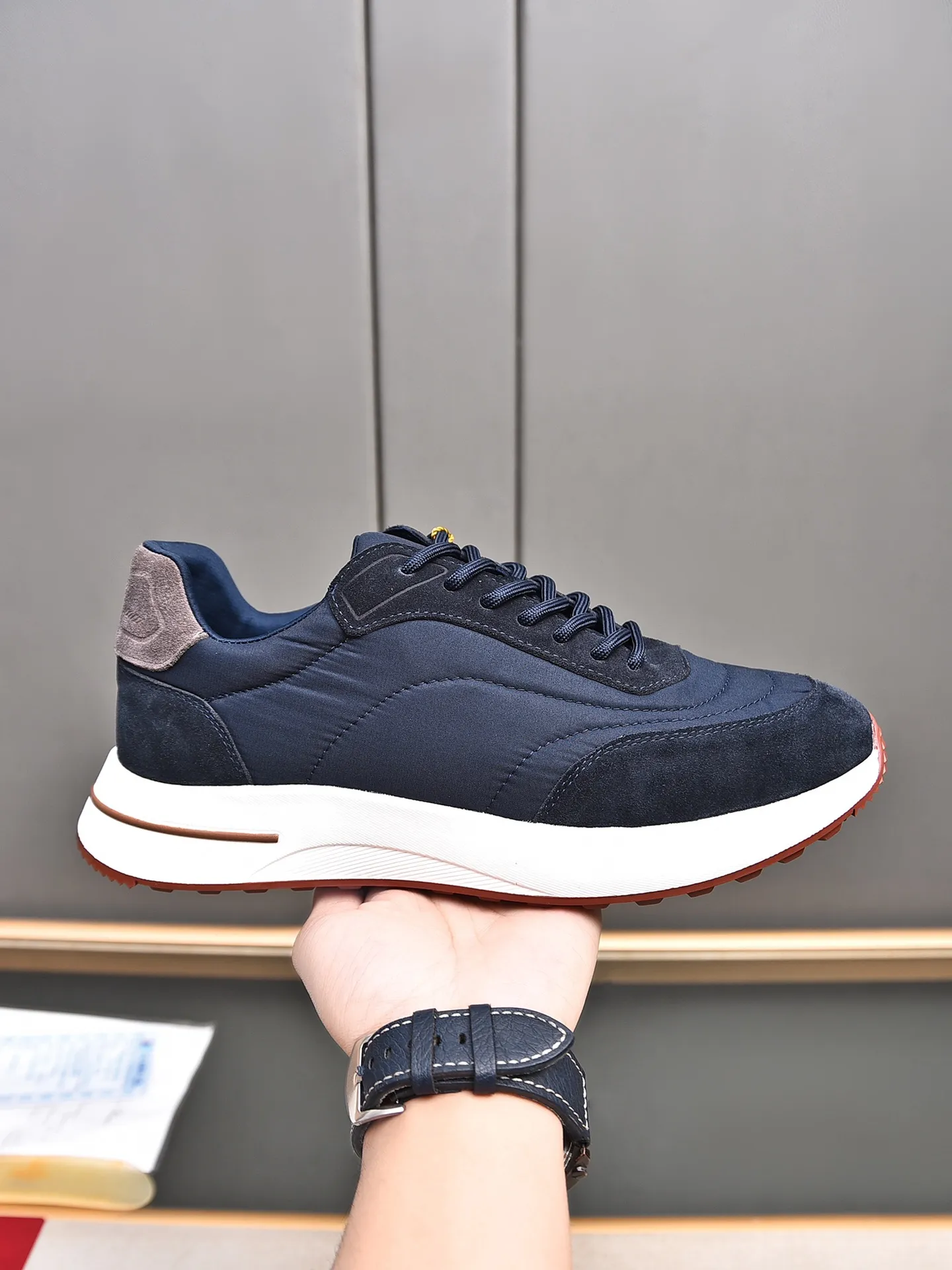 Men's shoes 💰460 LP new product on sale Loro Piana sports shoes｜Made with top-layer frosted and imported waterproof fabrics｜Comprehensive one-to-one restoration of the counter process｜Installed with original molded rubber three-color combination craft outsole｜Size: 39-44 (customized at 45.46)